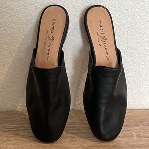 CHINESE LAUNDRY Black Genuine Leather Slip-On slide Sandals